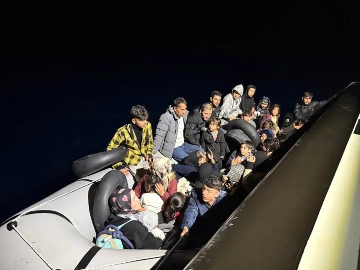 dikili aciklarinda 36 duzensiz gocmen yakalandi 7JNeZDlB