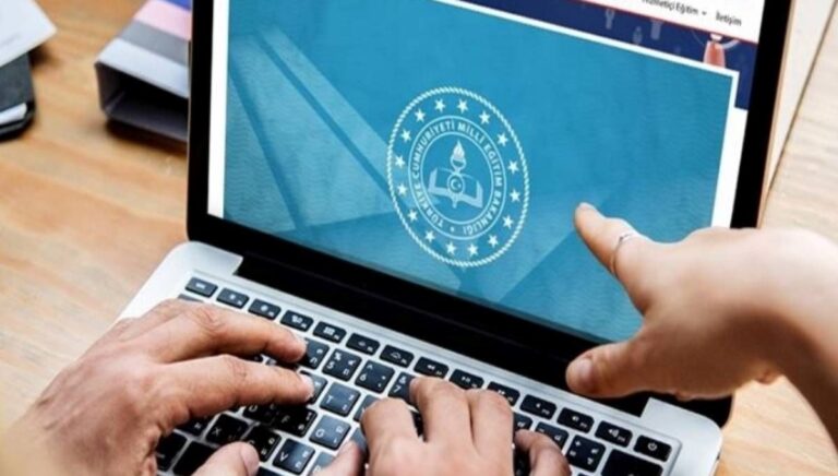 koklu gecmisten guclu cumhuriyete konulu resim siir ve kompozisyon yarismasi sonuclari icin tarih belli oldu 7tkGKX7g