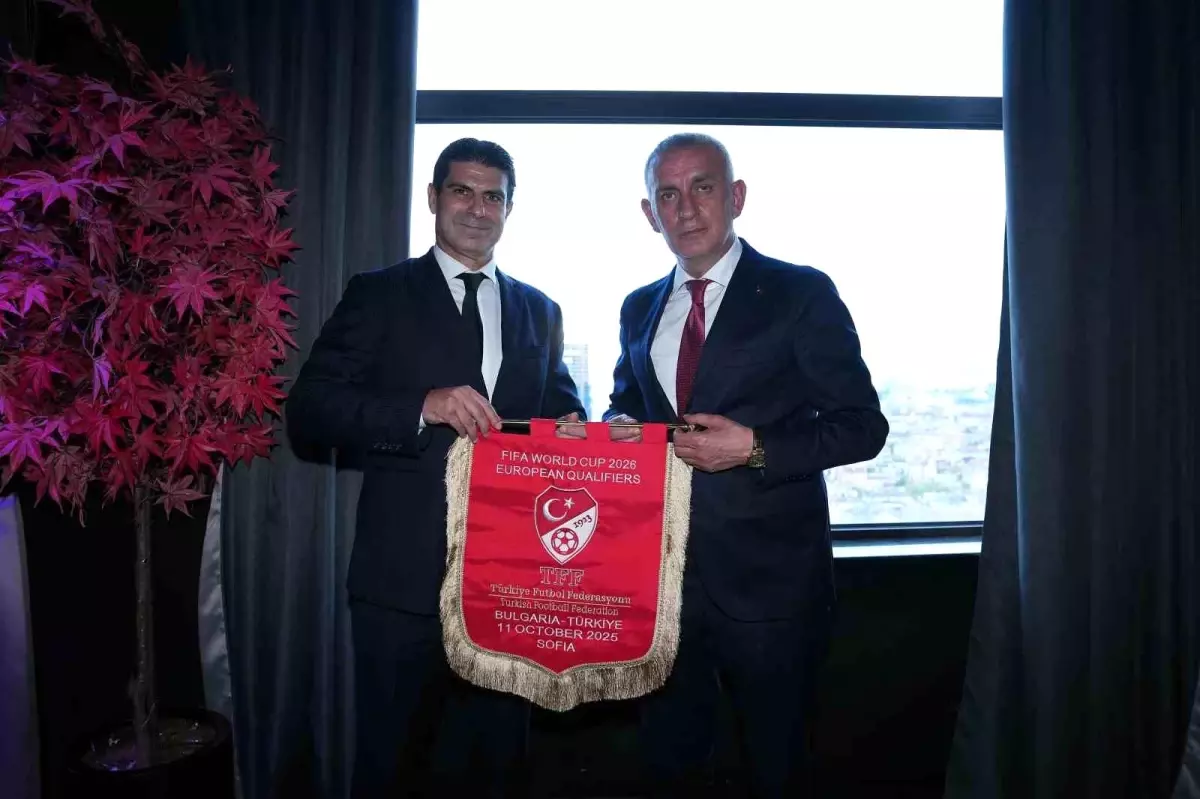 a milli takim icin bulgaristanda resmi mac yemegi duzenlendi UhWLWHAL