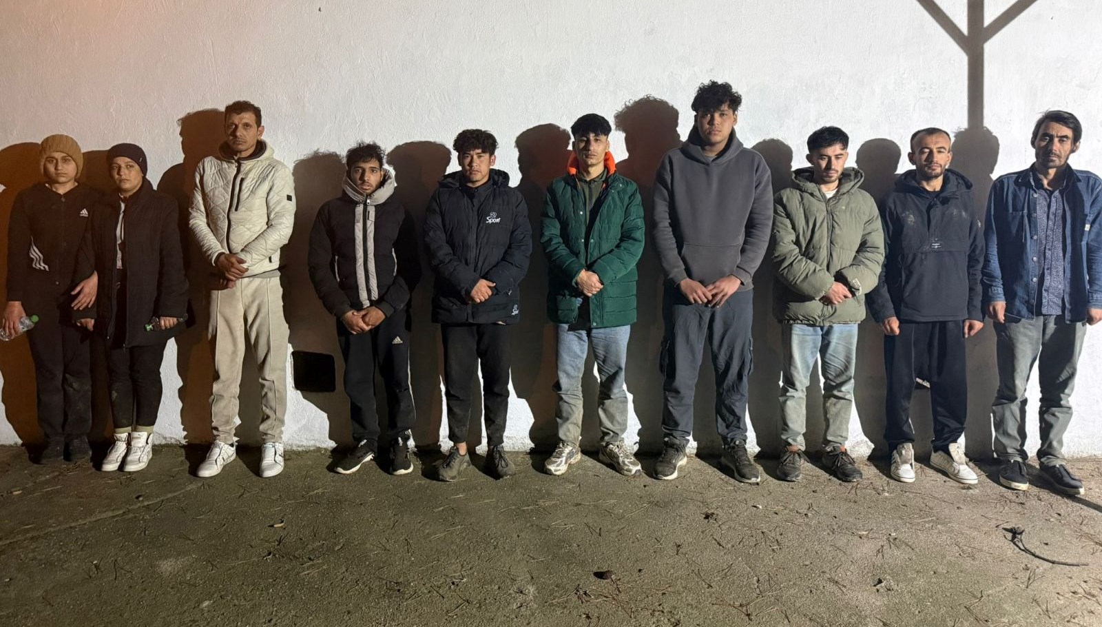 edirne ve kiriklarelinde onlarca gocmen yakalandi NyDWe8Gl.jpg