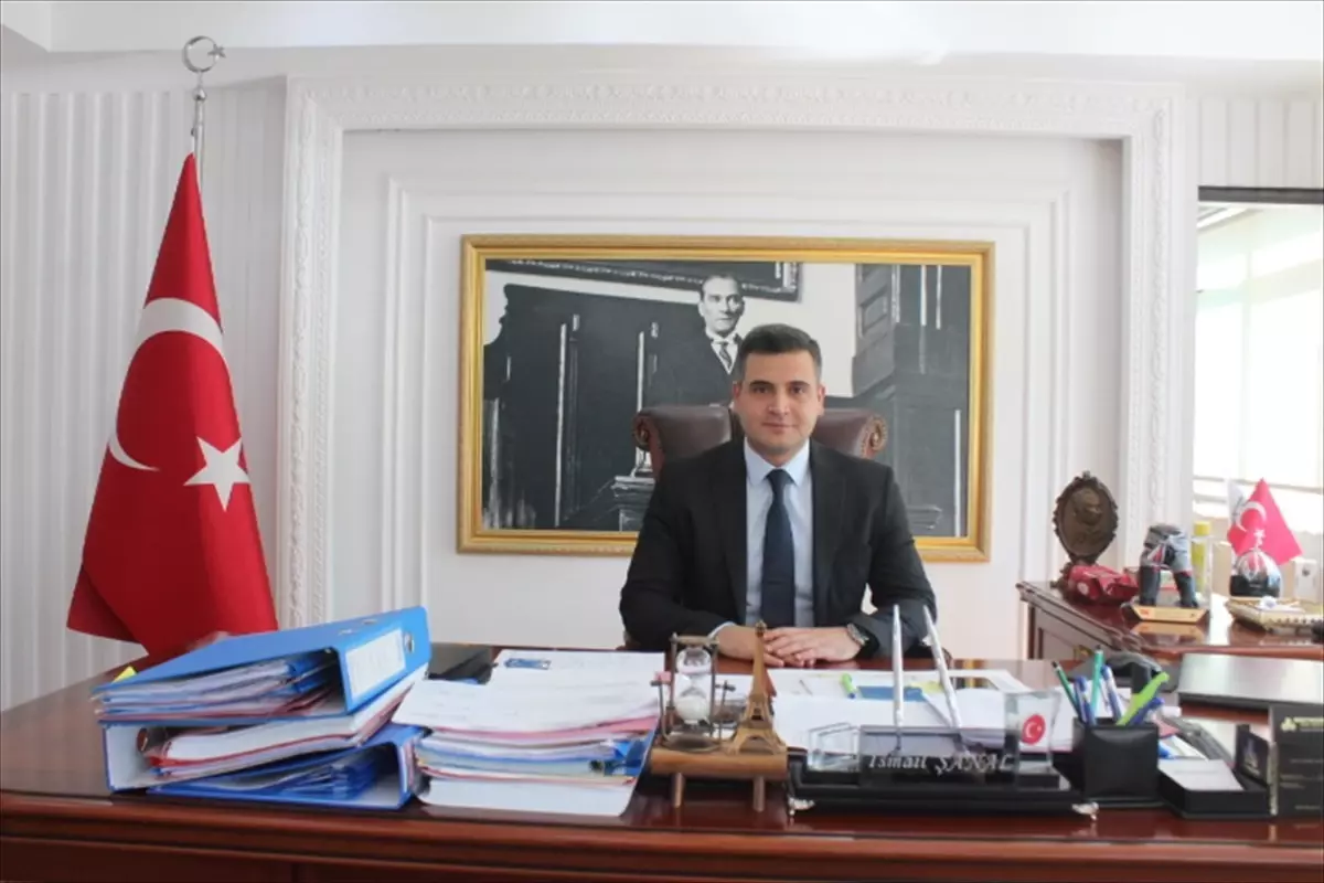 gulnarda muhtarlar gunu mesajlari 6hmH8w9C.jpg