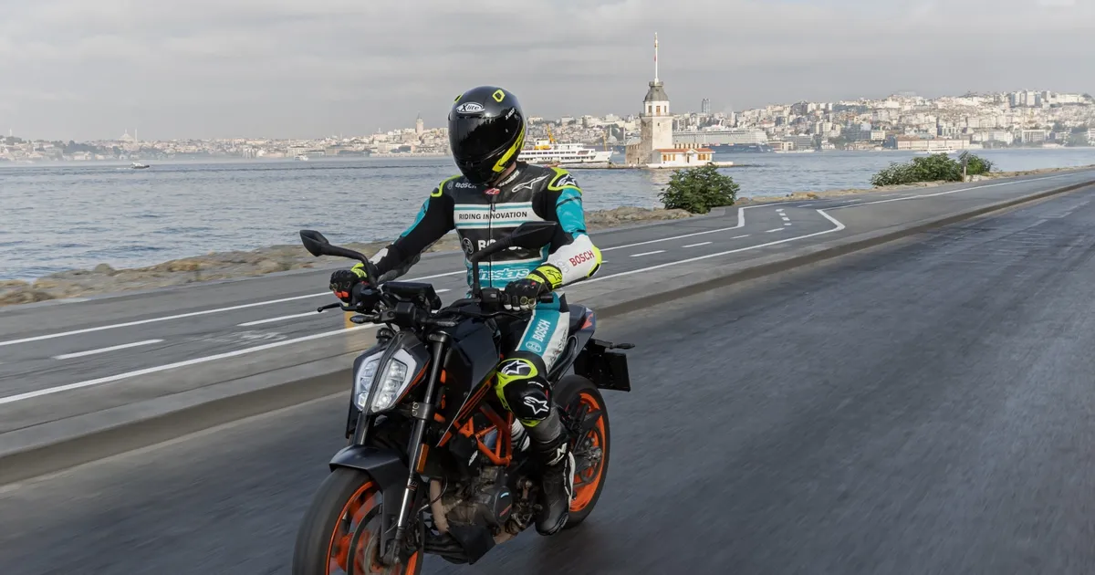 bosch motosiklet abs guvenliginde otuzuncu yilini kutluyor xVGcdyQ3.webp