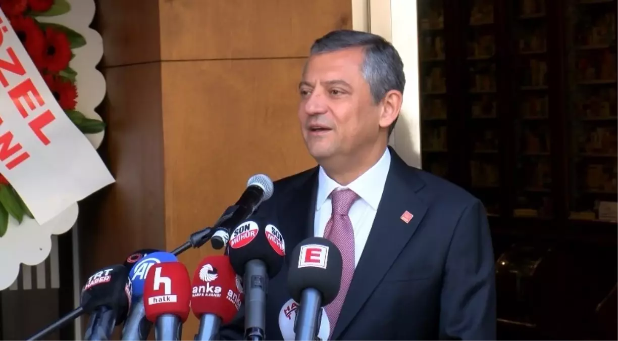 ozgur ozel eczacilik tarihi ve guzel sanatlari muzesinin acilisinda konustu Ka9he67f.jpg