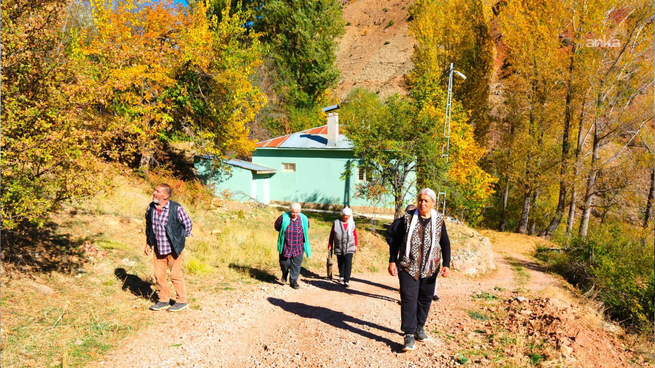 tuncelide tapulu evlerinin camiye cevrildigini iddia eden aile hakkini mahkemede ariyor jybz9Sr6.jpg