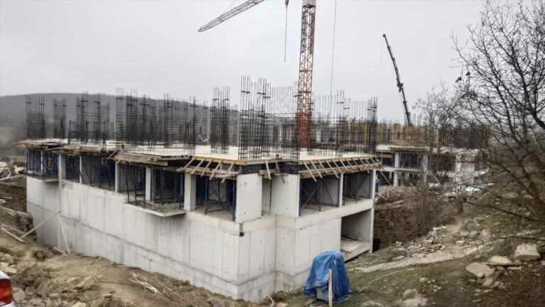 toki-asarcikta-konut-insaatlarina-devam-ediyor-lI2FnfUJ.jpg