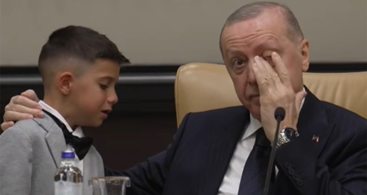 Duygu Dolu Anlar: Çocukların Şiirleri ve Erdoğan’ın Gözyaşları
