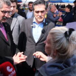 yurttaslar-isyan-etti-iktidar-mensuplarini-alisverise-davet-etti-sayin-cumhurbaskani-da-gelsin-bir-kilo-cFsaHj36